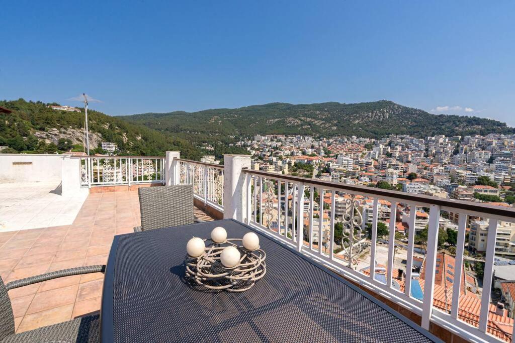 Finas Penthouse,Private Terrace,Great View,Mins From Sea Lägenhet Kavala Exteriör bild