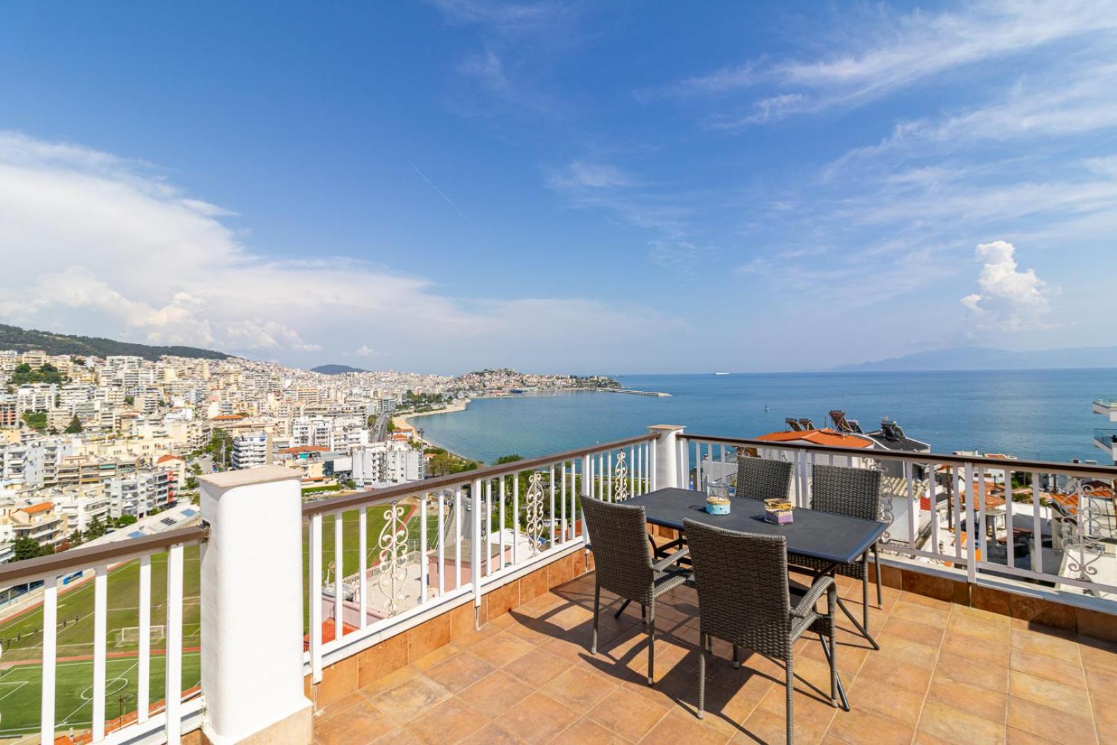 Finas Penthouse,Private Terrace,Great View,Mins From Sea Lägenhet Kavala Exteriör bild