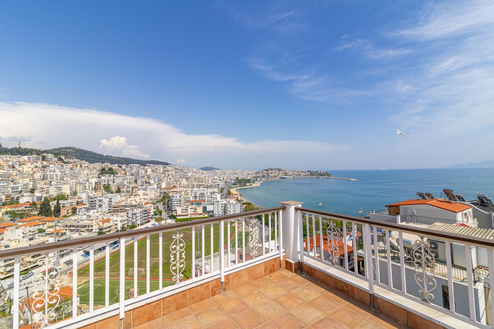 Finas Penthouse,Private Terrace,Great View,Mins From Sea Lägenhet Kavala Exteriör bild